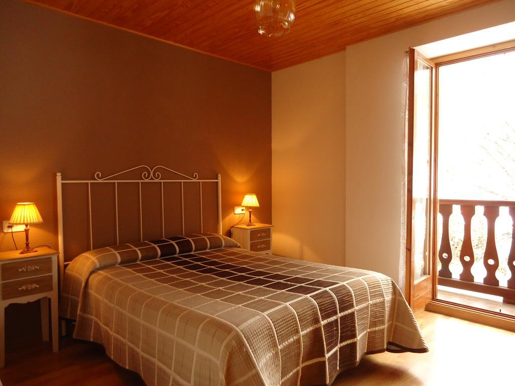 Apartaments La Llucana Барруэра Экстерьер фото